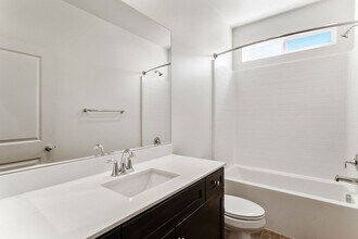 34596 Silky Dogwood Dr in Winchester, CA - Building Photo - Building Photo