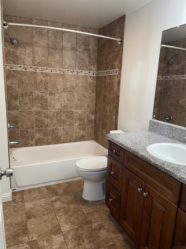 5331 N Figueroa St, Unit 1/4 in Los Angeles, CA - Building Photo - Building Photo