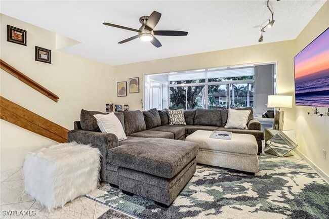 property at 185 Cypress Way E