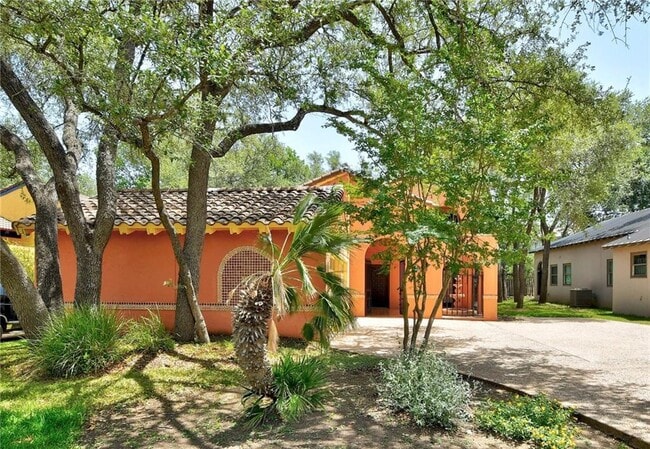 108 Acapulco Dr in Lakeway, TX - Building Photo - Building Photo