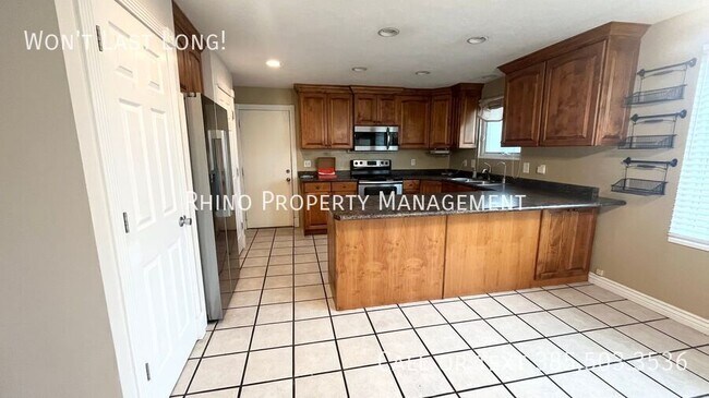13585 S 2140 W in Riverton, UT - Building Photo - Building Photo