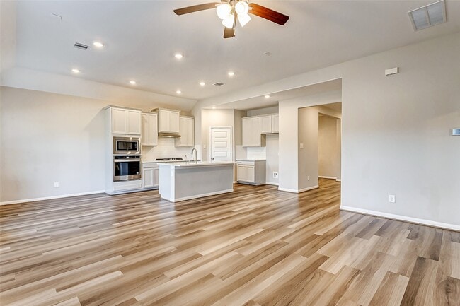 property at 2165 Woodland Pine Dr