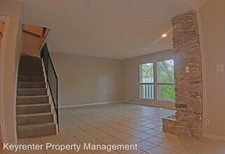 6105 Shadow Valley Dr in Austin, TX - Building Photo - Building Photo