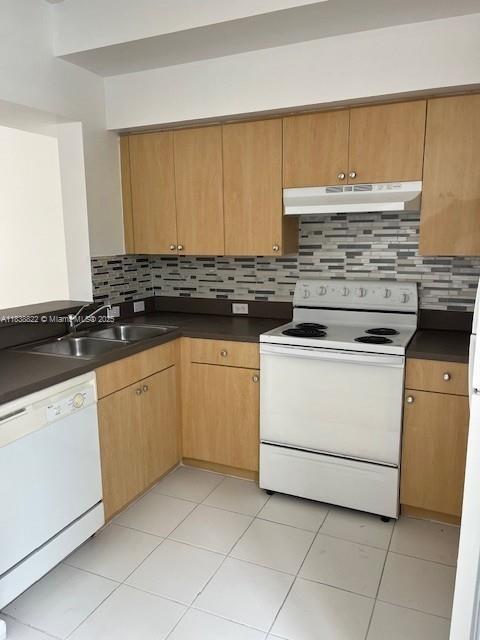 2931 NE 185th St in Miami, FL - Building Photo - Building Photo