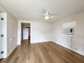 14070 State Hwy 288 in Angleton, TX - Building Photo - Building Photo