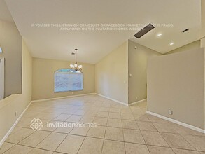 6676 Blue Bay Cir in Greenacres, FL - Building Photo - Building Photo