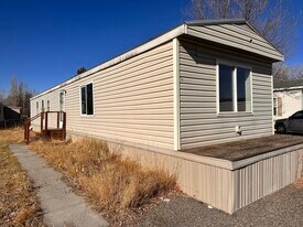 36 Cavalier St N in Billings, MT - Building Photo