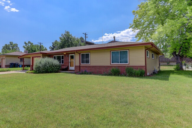 10120 W 23rd Ave in Lakewood, CO - Building Photo - Building Photo