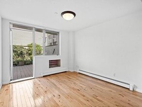 93 Wyckoff Ave in Brooklyn, NY - Building Photo - Building Photo