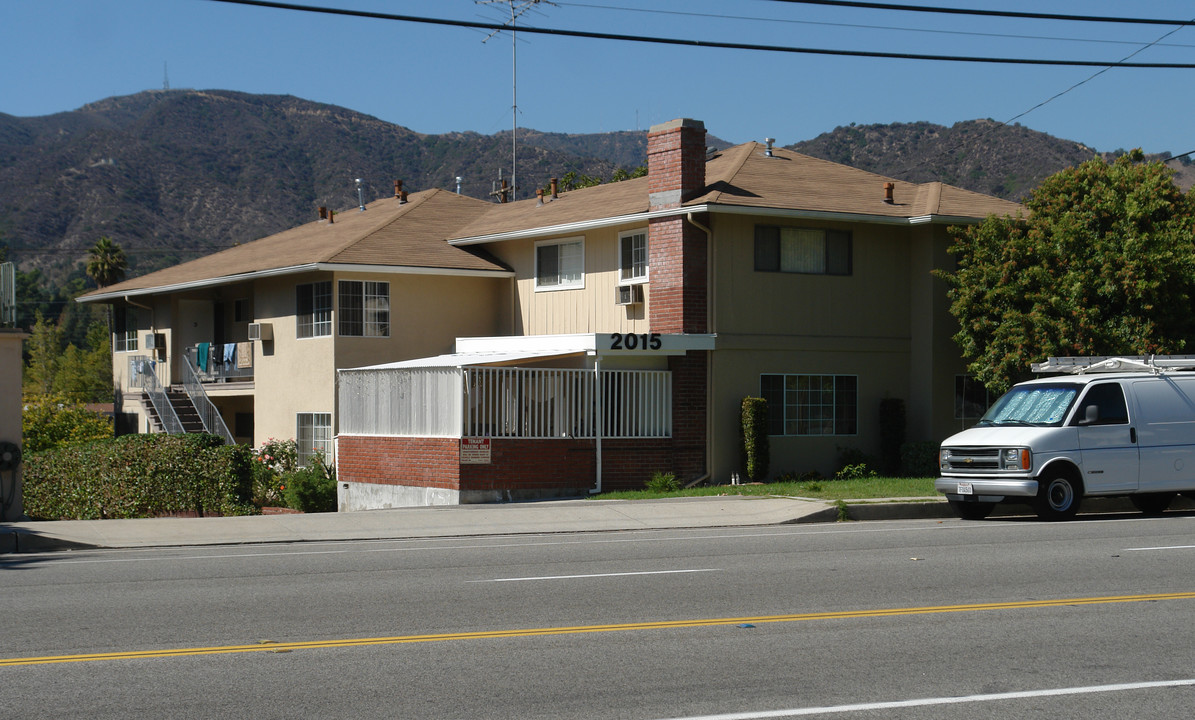 2015 Verdugo Rd in Glendale, CA - Foto de edificio