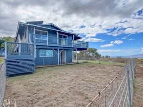 195 Inia Pl in Kula, HI - Building Photo - Building Photo