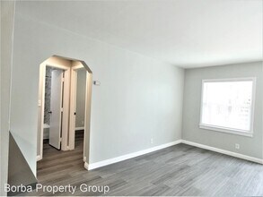 935 N Washington Pl in Long Beach, CA - Building Photo - Building Photo