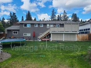 3271 McMahon Rd in West Kelowna, BC - Building Photo - Building Photo