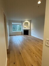 3500 E Lake Sammamish Pkwy SE in Sammamish, WA - Foto de edificio - Building Photo