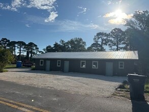 348 12th St in Apalachicola, FL - Building Photo - Building Photo