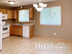 624 Tanager Path in Mankato, MN - Building Photo - Building Photo