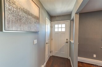 2002 City Ave in Merrick, NY - Building Photo - Building Photo