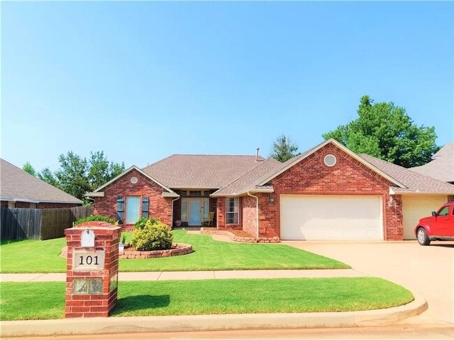 101 NW 160th St