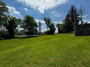 8 Lake Ave in Monroe, NY - Building Photo - Building Photo