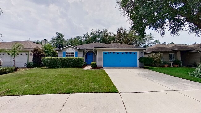 property at 1140 Hidden Cove Cir N