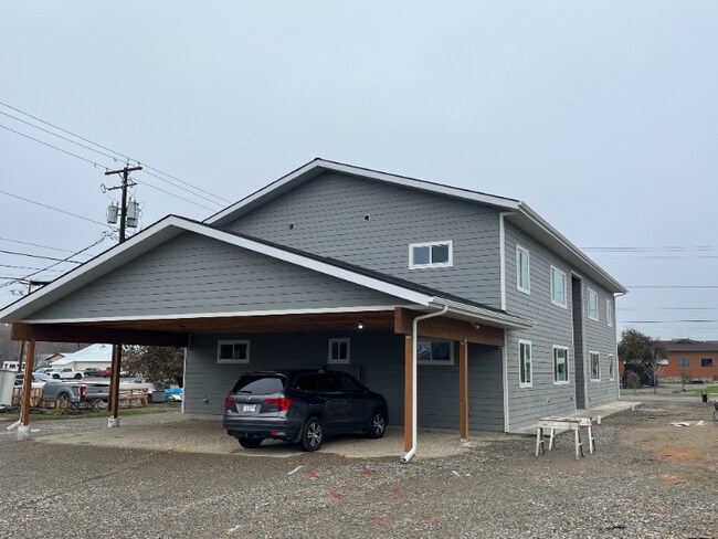 118 E 3rd St in Libby, MT - Building Photo - Building Photo