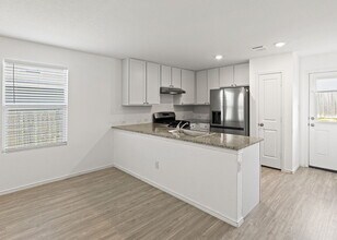 10129 Bridgton Mill in San Antonio, TX - Building Photo - Building Photo