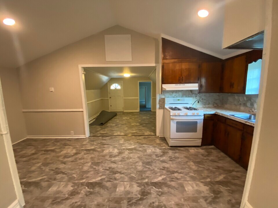 900 Henry St in Roanoke Rapids, NC - Building Photo