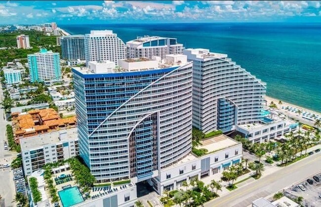 3101 Bayshore Dr, Unit 1701 in Fort Lauderdale, FL - Foto de edificio - Building Photo