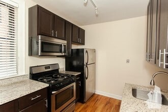 4725 N Leavitt St, Unit 2 in Chicago, IL - Building Photo - Building Photo