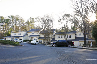 Glenridge Park Condos in Atlanta, GA - Building Photo - Building Photo