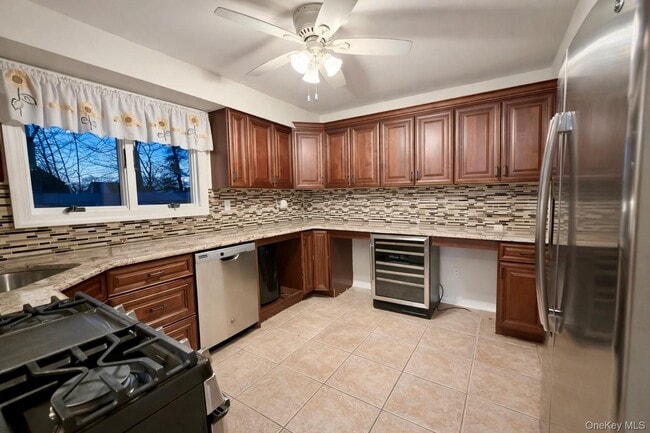 26 Garrity Ave in Ronkonkoma, NY - Building Photo - Building Photo