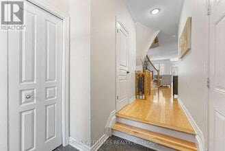 252 Maxwell Bridge Rd in Ottawa, ON - Building Photo - Building Photo