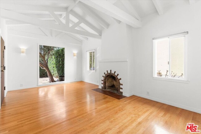 property at 3707 Edenhurst Ave