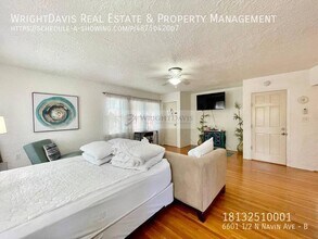 6601 1/2 N Navin Ave in Tampa, FL - Building Photo - Building Photo