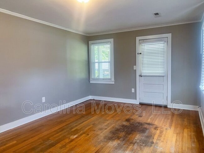 211 N Pliney Cir in Simpsonville, SC - Building Photo - Building Photo