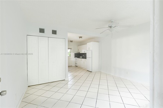 2825 SW 3rd Ave in Miami, FL - Building Photo - Building Photo