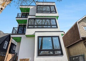 61 Pinehurst Ave in Ottawa, ON - Building Photo
