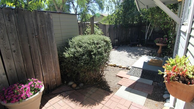 property at 1620 Chestnut St