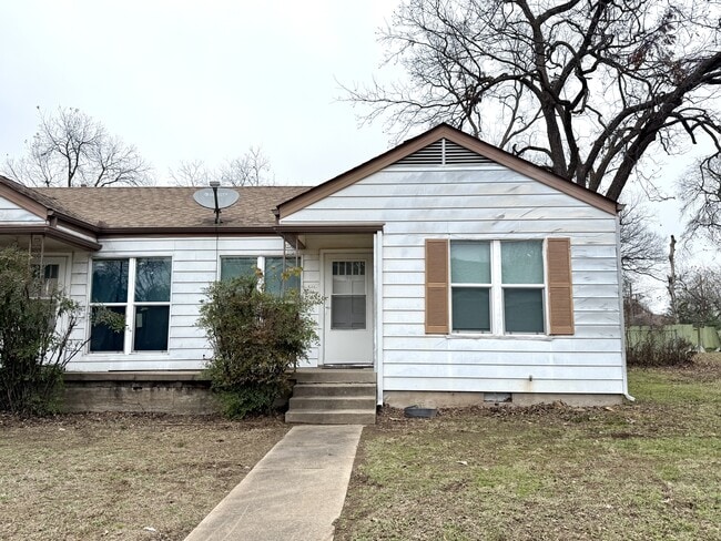 property at 33 8th Ave NW