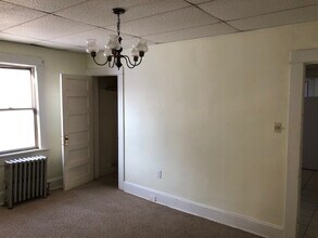 2649 Olyphant Ave in Scranton, PA - Building Photo - Building Photo