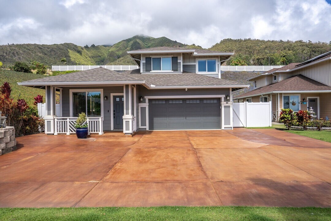 78 la iki St in Wailuku, HI - Building Photo