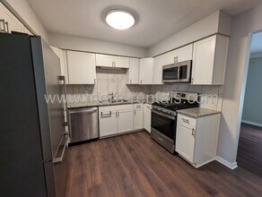 2682 Maywood Rd in Columbus, OH - Building Photo - Building Photo