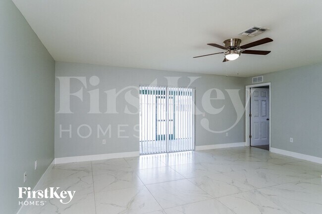 2918 NW 5th Ave in Cape Coral, FL - Building Photo - Building Photo