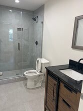 11104 Oxnard St, Unit 11104 Oxnard street in North Hollywood, CA - Building Photo - Building Photo