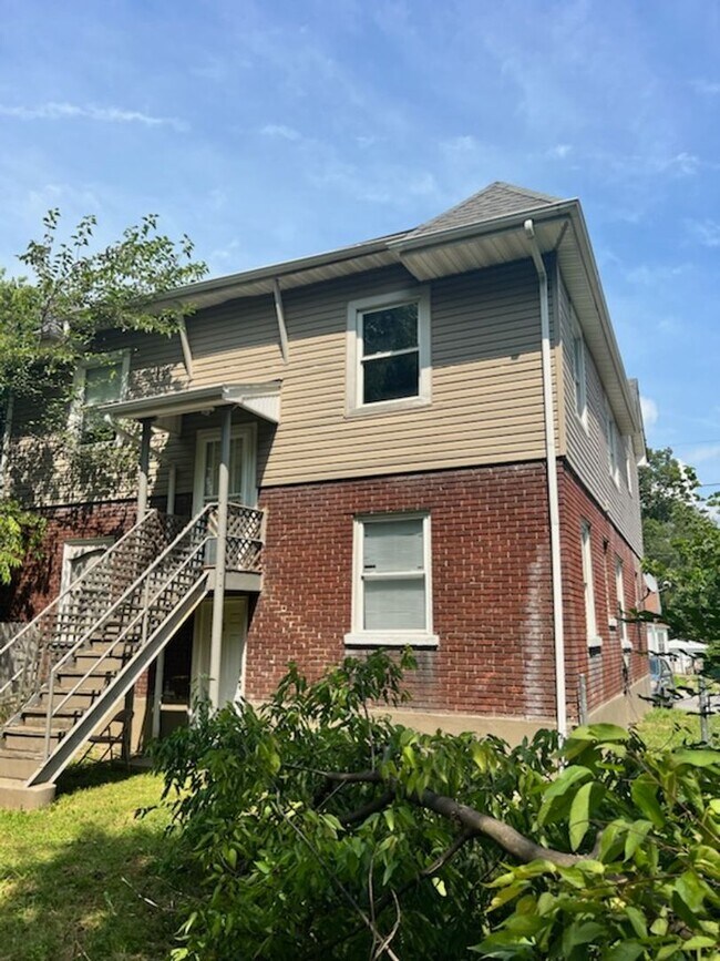 1214 S 41st St-Unit -1214-2 in Louisville, KY - Foto de edificio - Building Photo