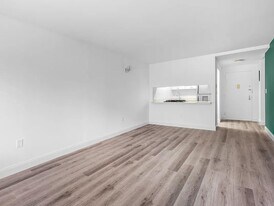 280 Rector Pl in New York, NY - Building Photo