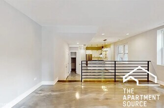 3253 N Elston Ave in Chicago, IL - Building Photo - Building Photo