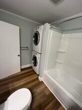 67 Ferry St, Unit LARGE DUPLEX -3 BEDROOMS! in Easthampton, MA - Building Photo - Building Photo
