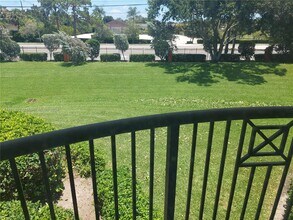 4149 N Haverhill Rd-Unit -1616 in West Palm Beach, FL - Building Photo - Building Photo