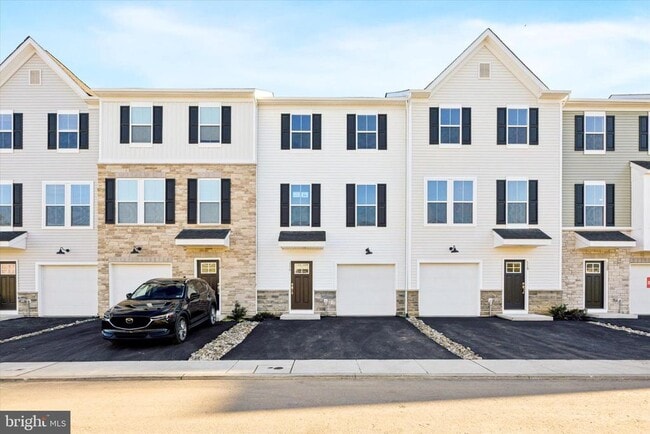 property at 116 Abramo Victor Dr